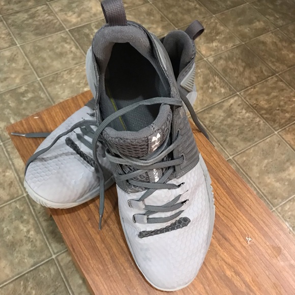 Under Armour Other - Men’s under armor gray tennis shoes size 9.5